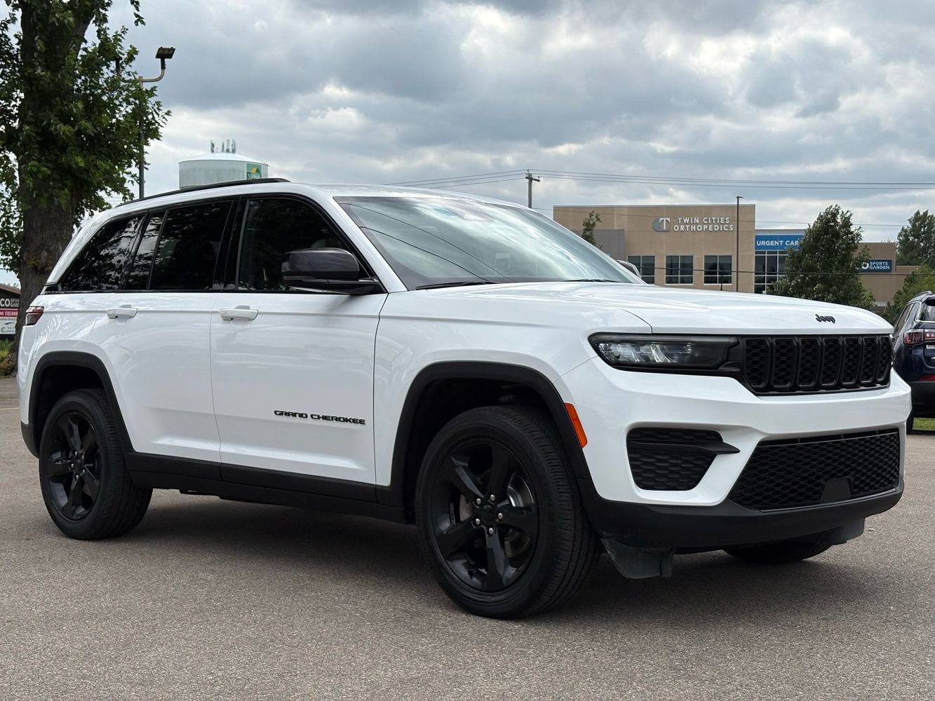 jeep grand cherokee 2023 1C4RJHAG2PC564997 image jeep grand cherokee 2023 1C4RJHAG2PC564997 image